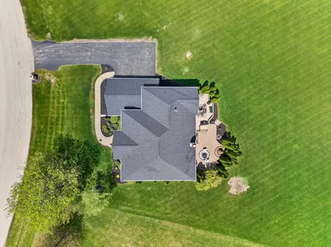 5N915 Baker Hill Court St. Charles IL 60175