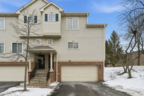 171 Monarch Drive Streamwood IL 60107
