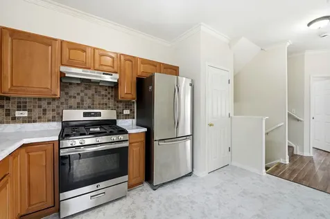 171 Monarch Drive Streamwood IL 60107