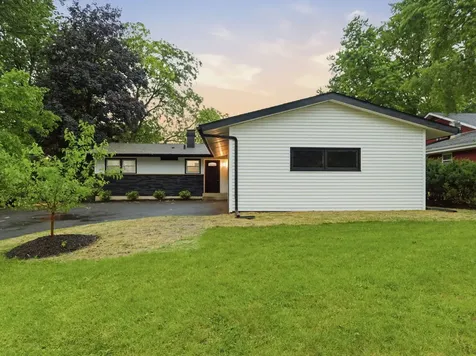 6411 Londonderry Drive Cary IL 60013