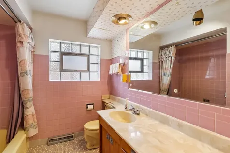 6905 43RD Street Stickney IL 60402