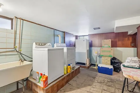 6905 43RD Street Stickney IL 60402
