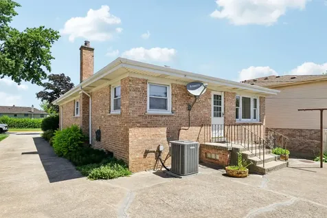 6905 43RD Street Stickney IL 60402
