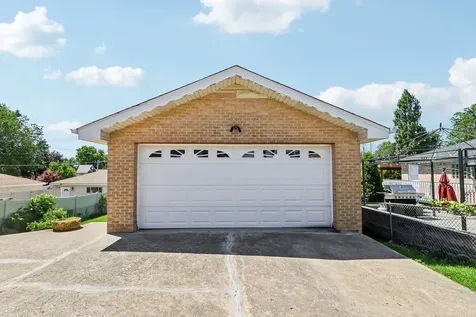 6905 43RD Street Stickney IL 60402