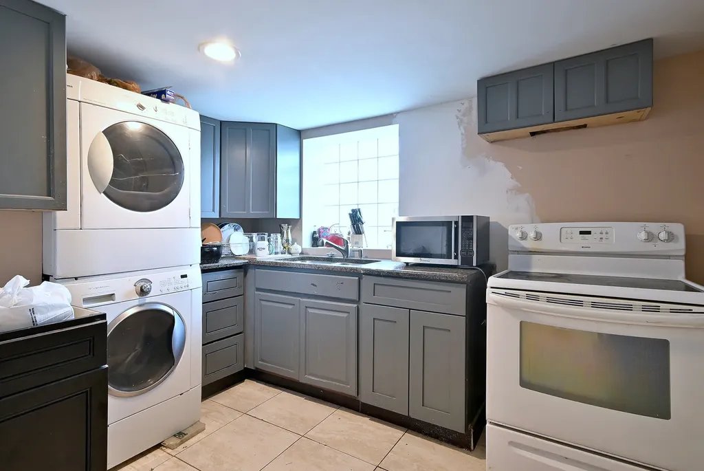 7201 South Wood Street Chicago IL 60636