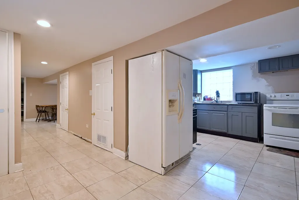 7201 South Wood Street Chicago IL 60636