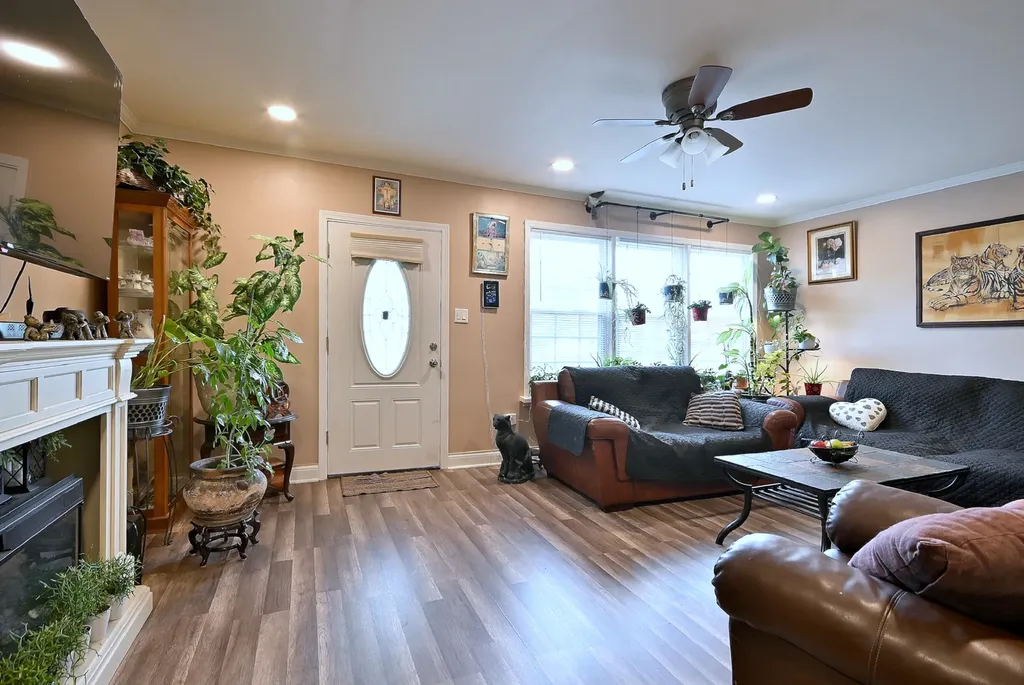 7201 South Wood Street Chicago IL 60636