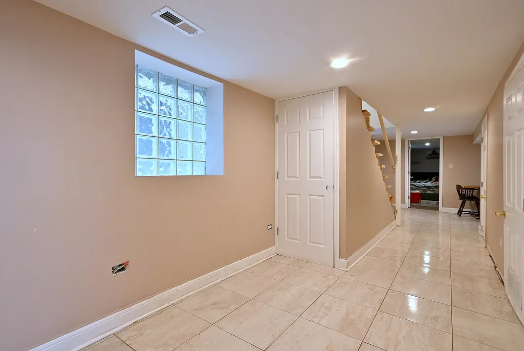 7201 South Wood Street Chicago IL 60636