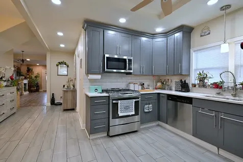 7201 South Wood Street Chicago IL 60636