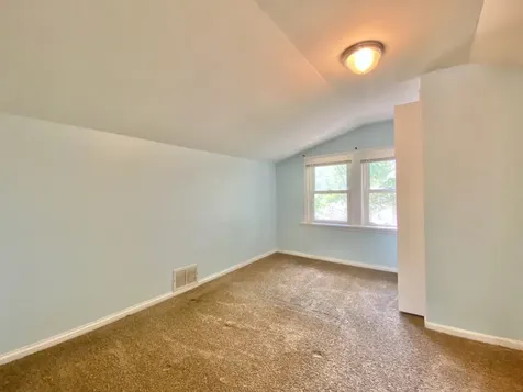685 East 142nd Street Dolton IL 60419