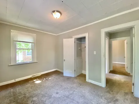 685 East 142nd Street Dolton IL 60419
