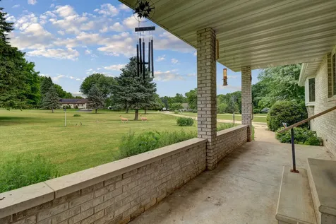 2205 Meadows Drive Sterling IL 61081