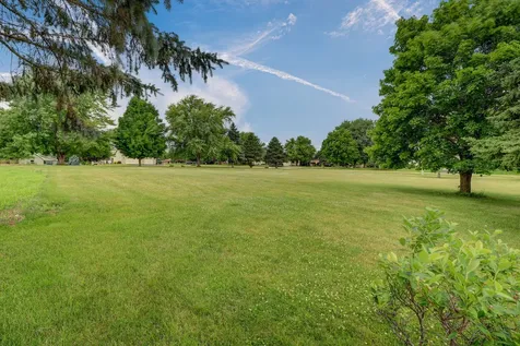 2205 Meadows Drive Sterling IL 61081