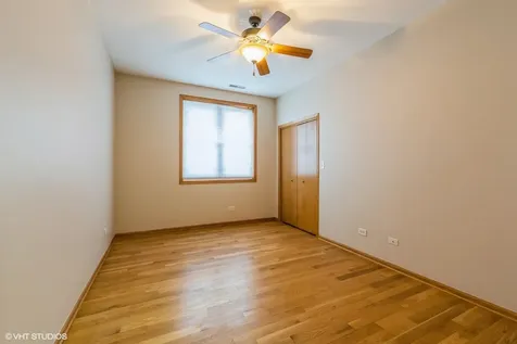 3932 South Lake Park Avenue Chicago IL 60653