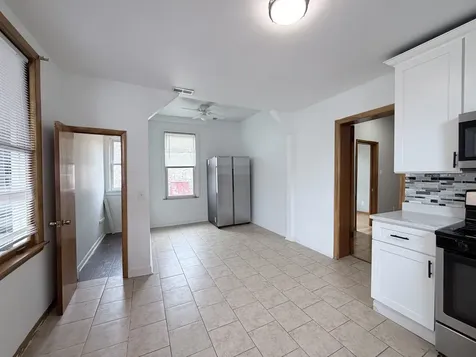 1633 West 38th Street Chicago IL 60609