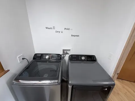 1633 West 38th Street Chicago IL 60609