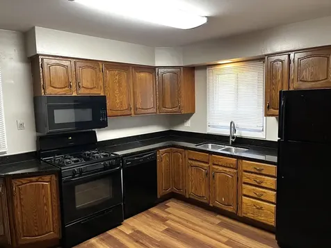 15439 Elm Street South Holland IL 60473