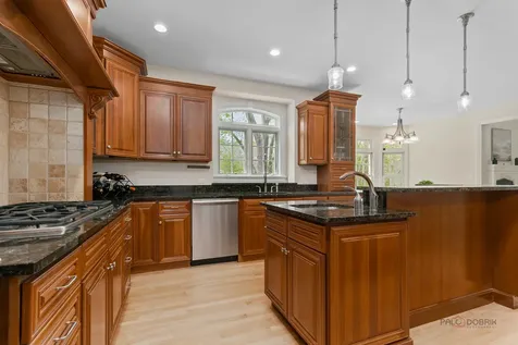 14805 Creekside Path Libertyville IL 60048