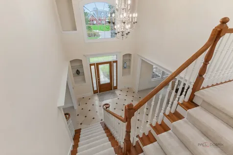 14805 Creekside Path Libertyville IL 60048