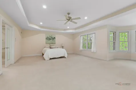 14805 Creekside Path Libertyville IL 60048