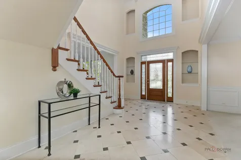 14805 Creekside Path Libertyville IL 60048