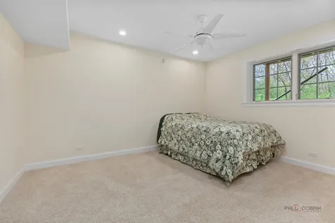 14805 Creekside Path Libertyville IL 60048