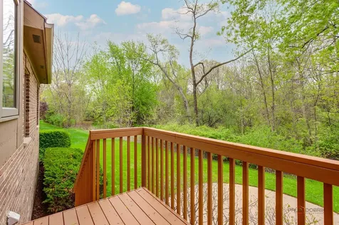 14805 Creekside Path Libertyville IL 60048