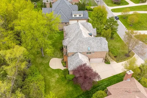 14805 Creekside Path Libertyville IL 60048