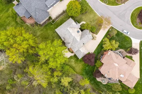 14805 Creekside Path Libertyville IL 60048