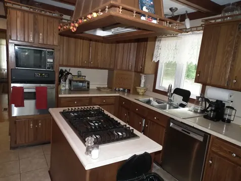 18 Sheridan Drive Putnam IL 61560