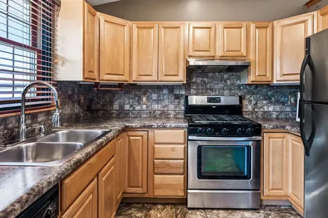 2102 Pacific Avenue Bloomington IL 61701