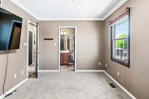 2102 Pacific Avenue Bloomington IL 61701