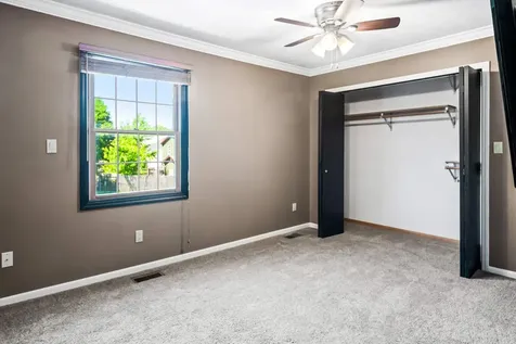 2102 Pacific Avenue Bloomington IL 61701