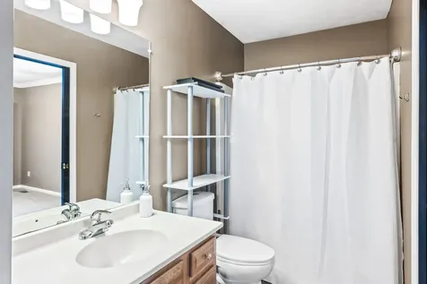 2102 Pacific Avenue Bloomington IL 61701