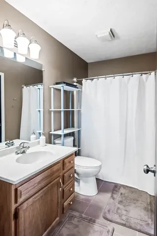 2102 Pacific Avenue Bloomington IL 61701