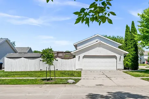 2102 Pacific Avenue Bloomington IL 61701