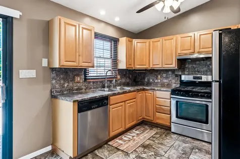 2102 Pacific Avenue Bloomington IL 61701