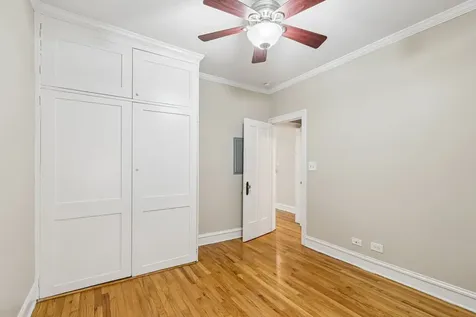 219 North Oak Park Avenue Oak Park IL 60302