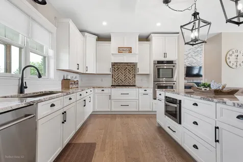 4457 East Minooka Road Minooka IL 60447