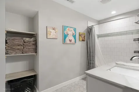 4457 East Minooka Road Minooka IL 60447