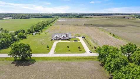 4457 East Minooka Road Minooka IL 60447
