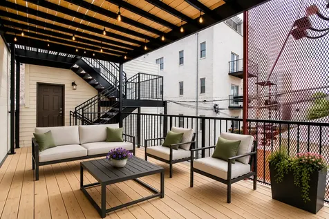 1809 West Division Street Chicago IL 60622