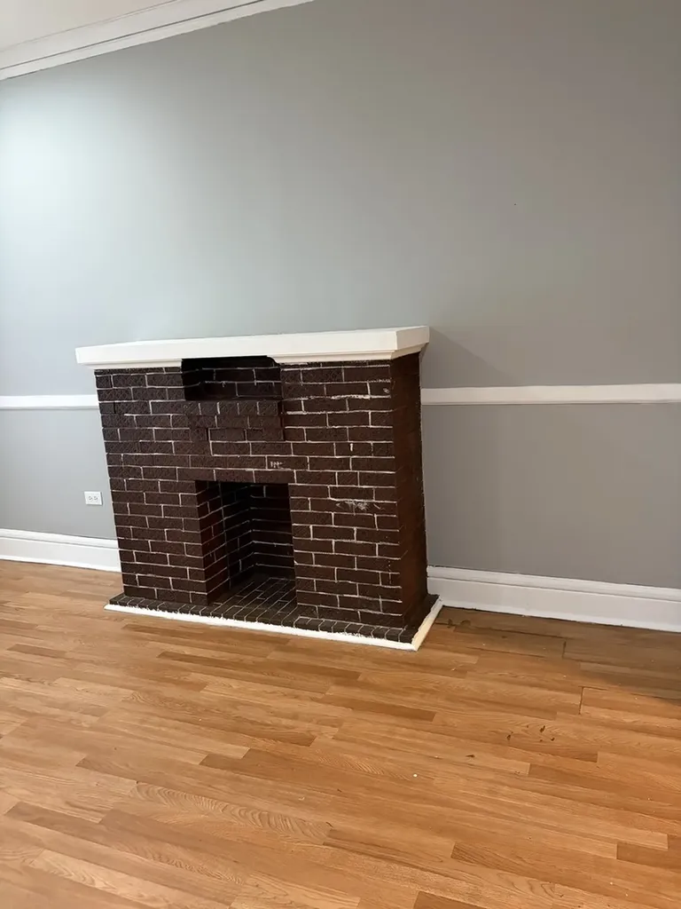 7226 South Peoria Street Chicago IL 60621