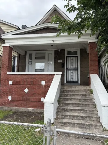 7226 South Peoria Street Chicago IL 60621