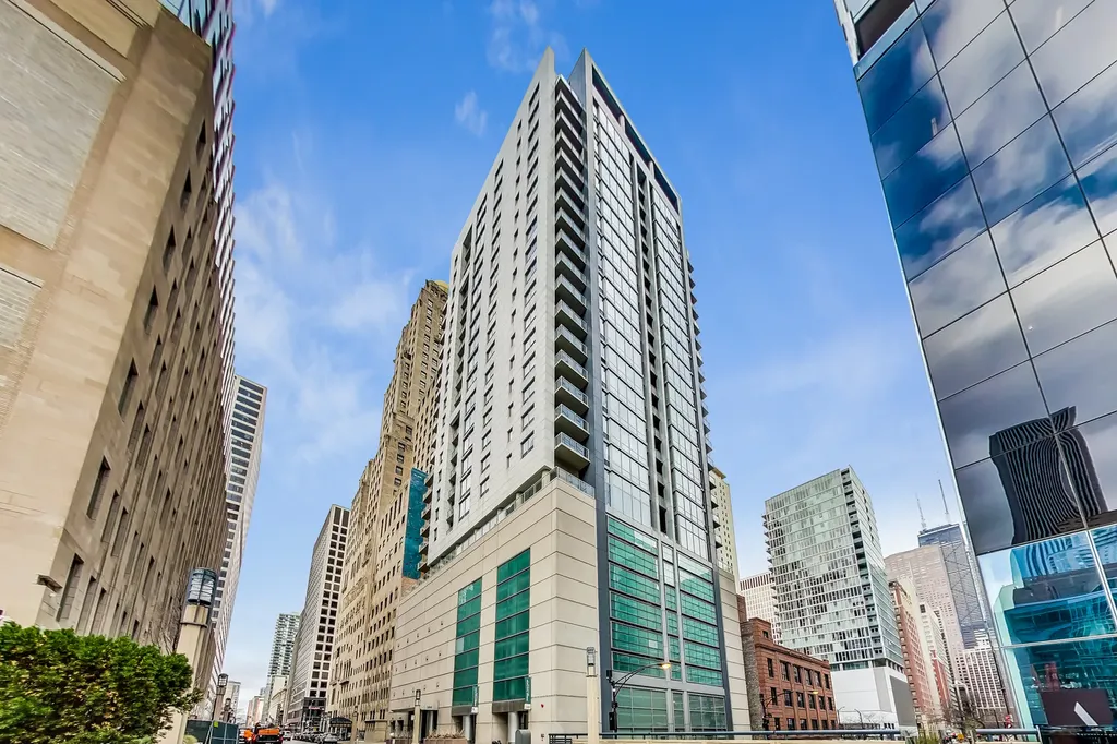 160 East Illinois Street Chicago IL 60611