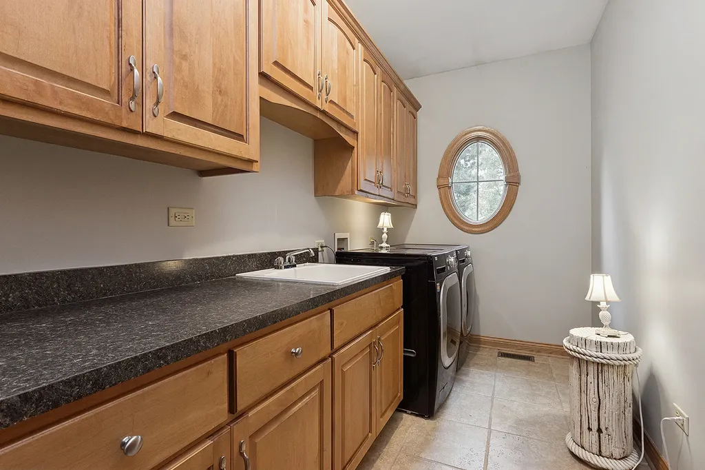 209 Linden Oaks Lane New Lenox IL 60451