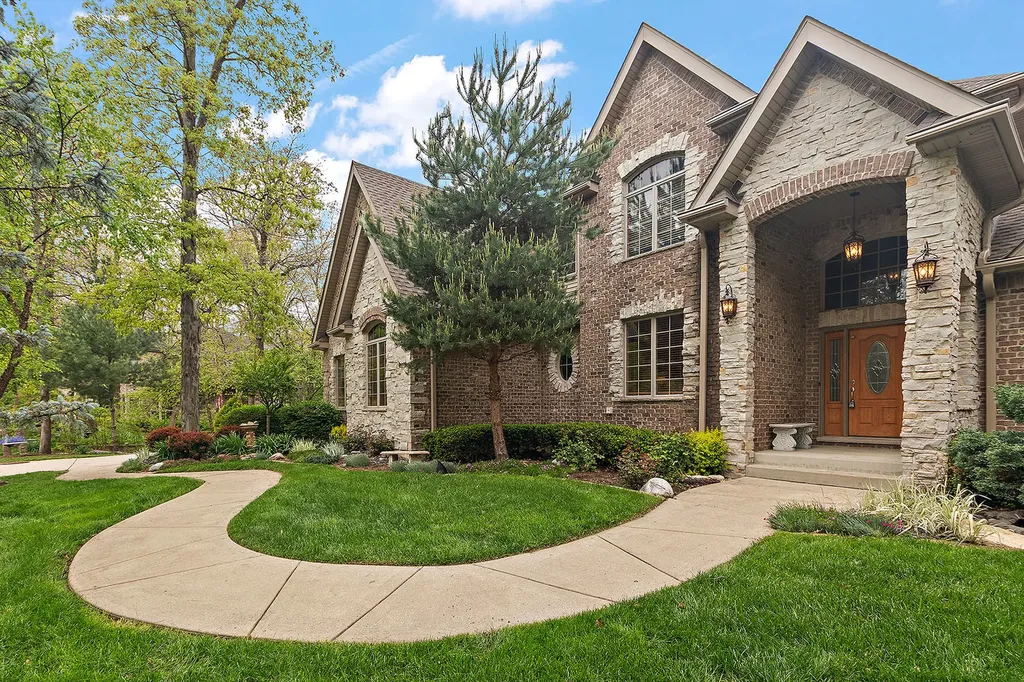 209 Linden Oaks Lane New Lenox IL 60451