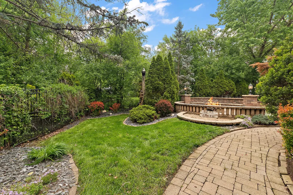 209 Linden Oaks Lane New Lenox IL 60451