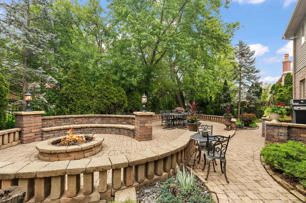 209 Linden Oaks Lane New Lenox IL 60451