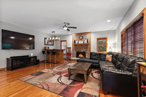 209 Linden Oaks Lane New Lenox IL 60451